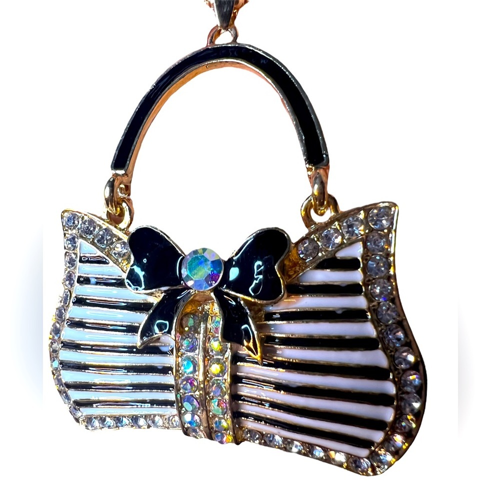 👛 NWT! Cute Bow Rhinestone Purse Necklace